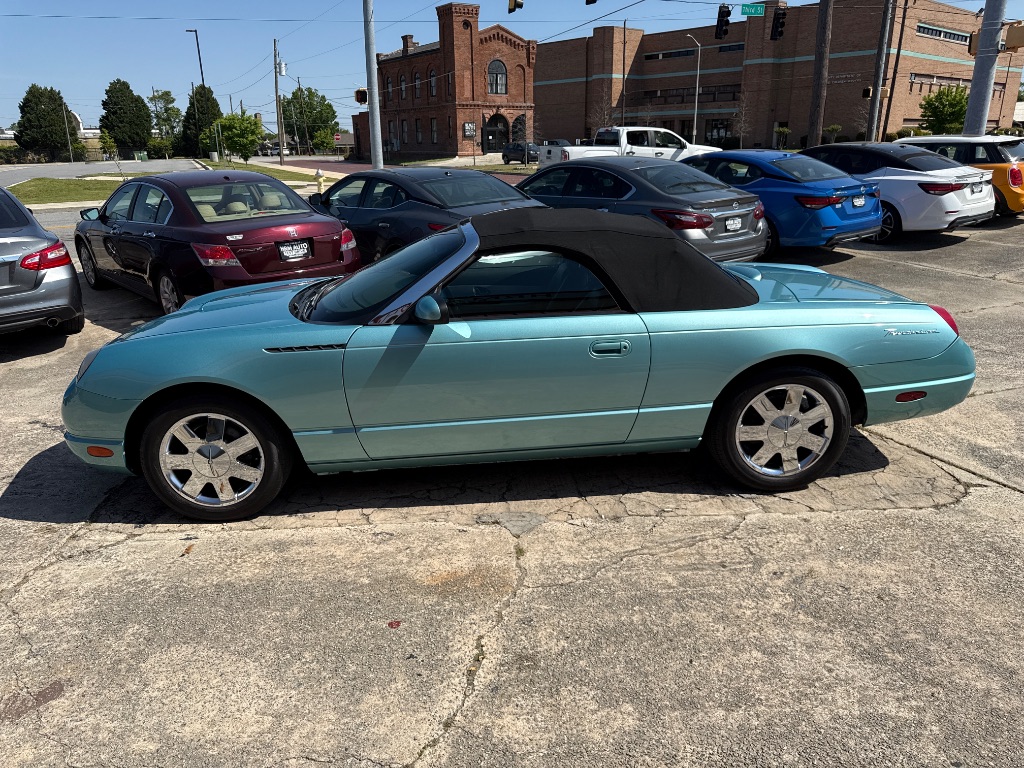 2002 Ford Thunderbird Deluxe photo