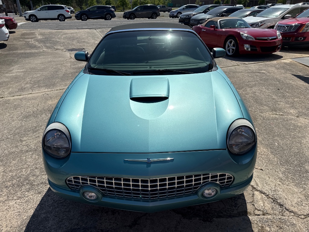 2002 Ford Thunderbird Deluxe photo