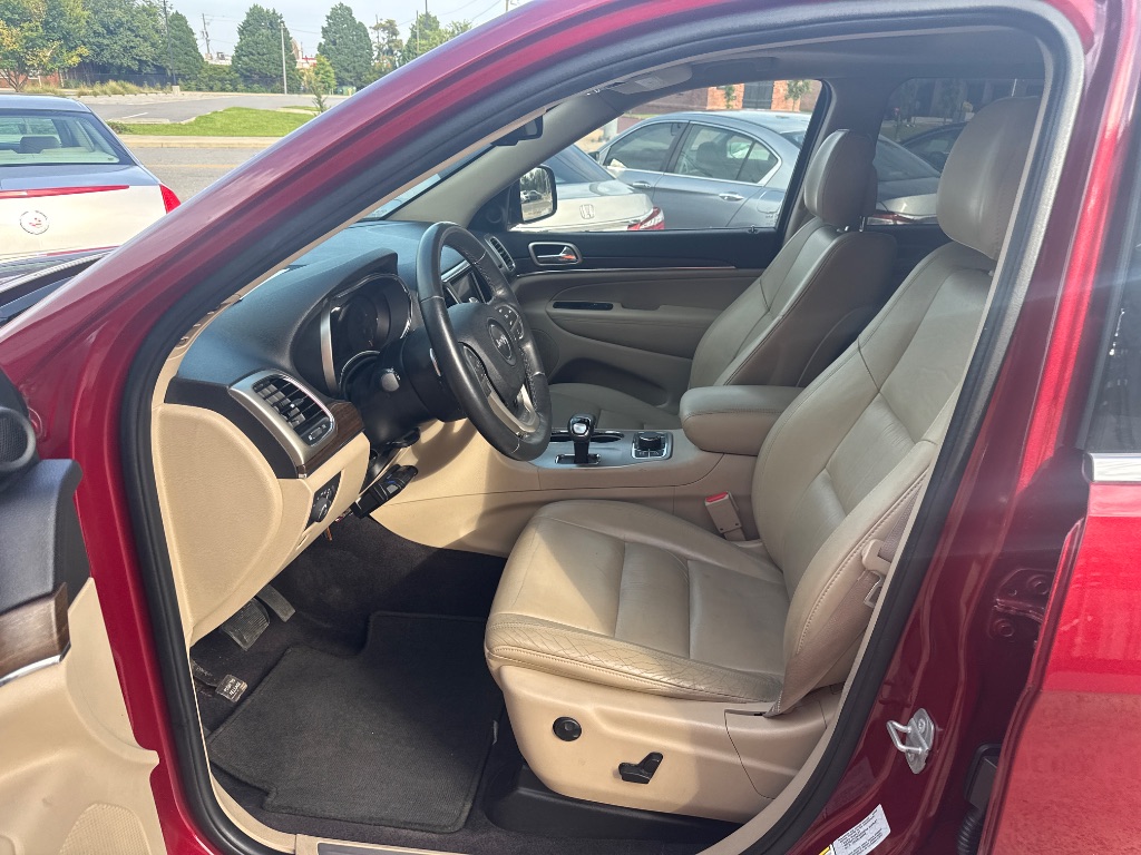 2015 Jeep Cherokee - $12,995
