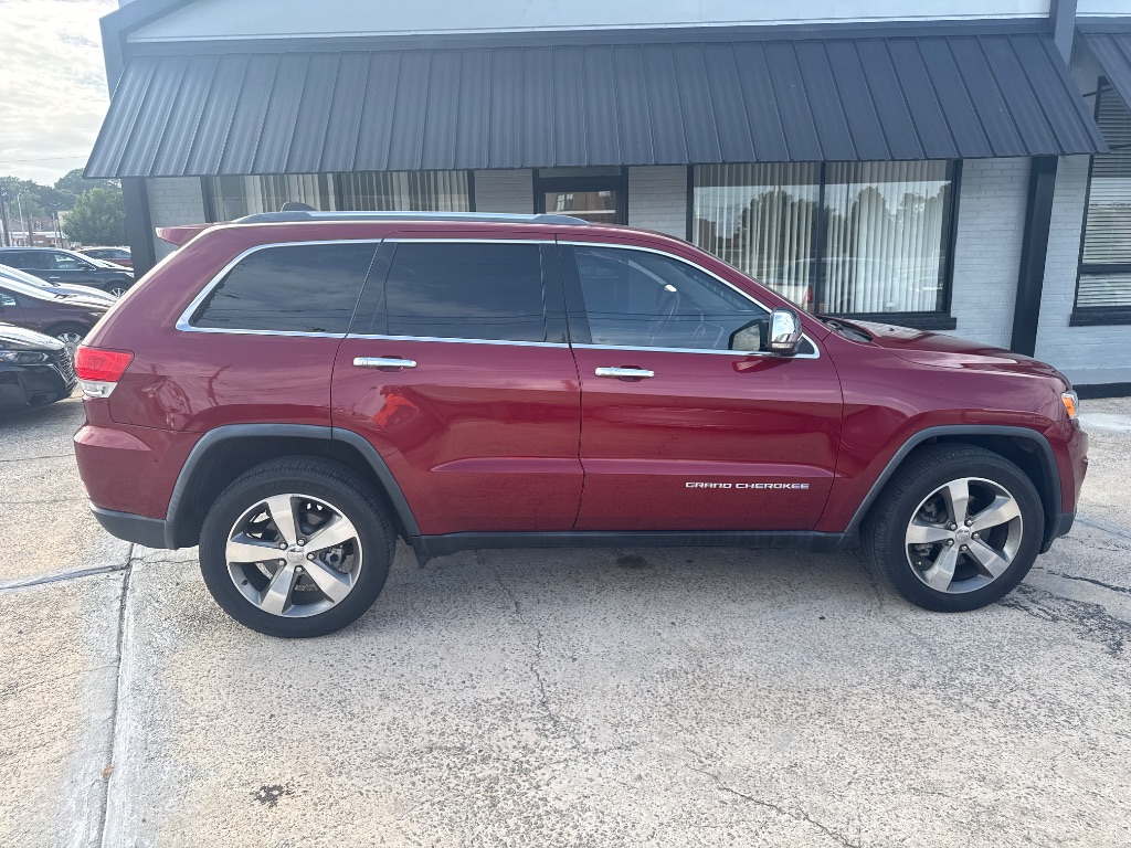 2015 Jeep Cherokee - $12,995