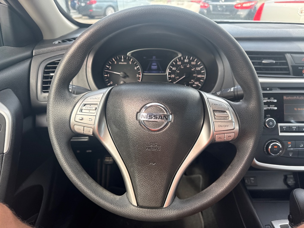 2017 Nissan Altima - $8,995
