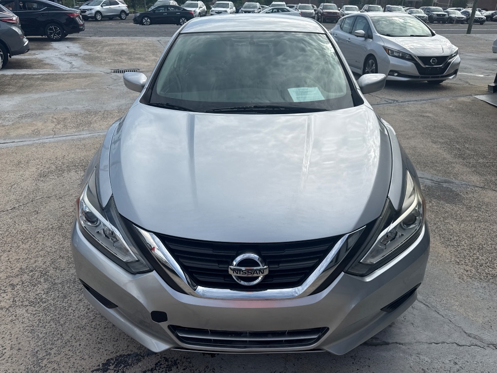 2017 Nissan Altima - $8,995