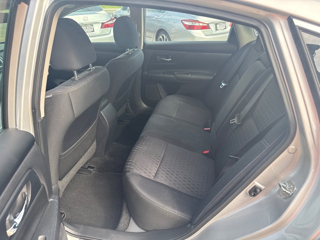 2017 Nissan Altima - $8,995