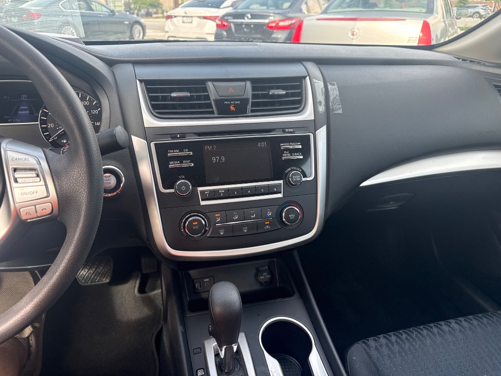 2017 Nissan Altima - $8,995