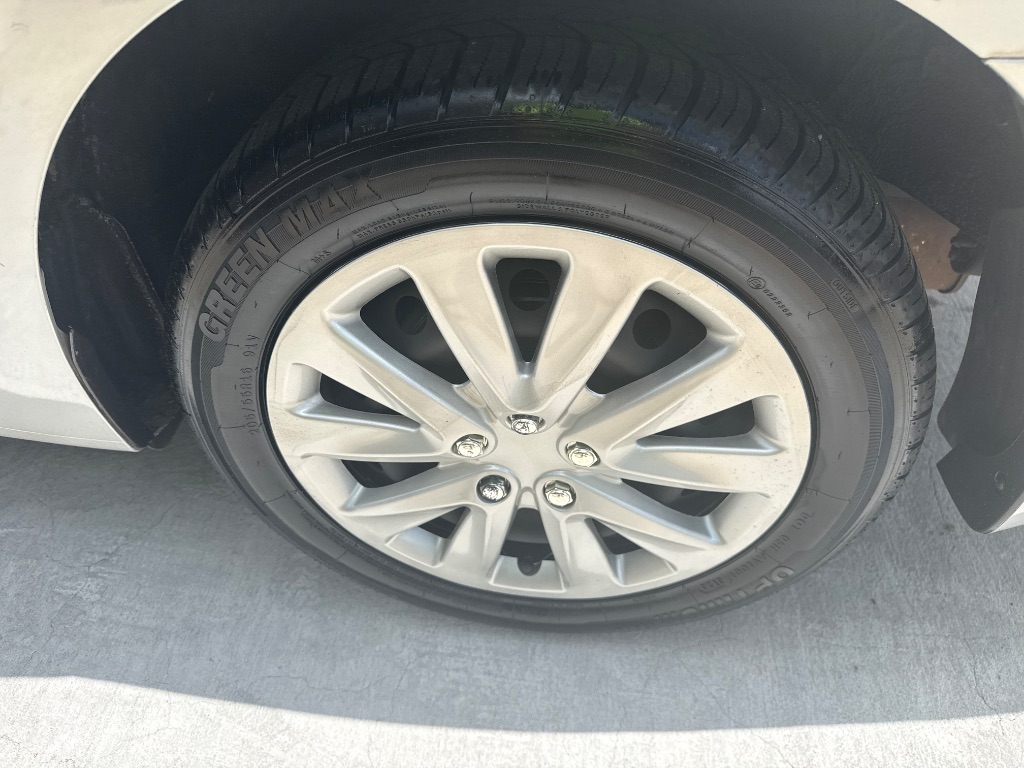 2017 Nissan Sentra - $7,995