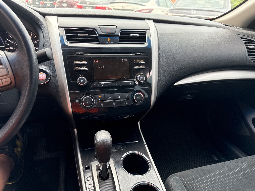 2014 Nissan Altima 2.5 photo
