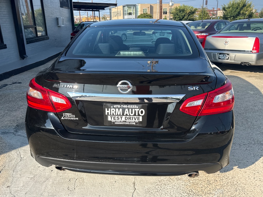 2016 Nissan Altima - $10,995