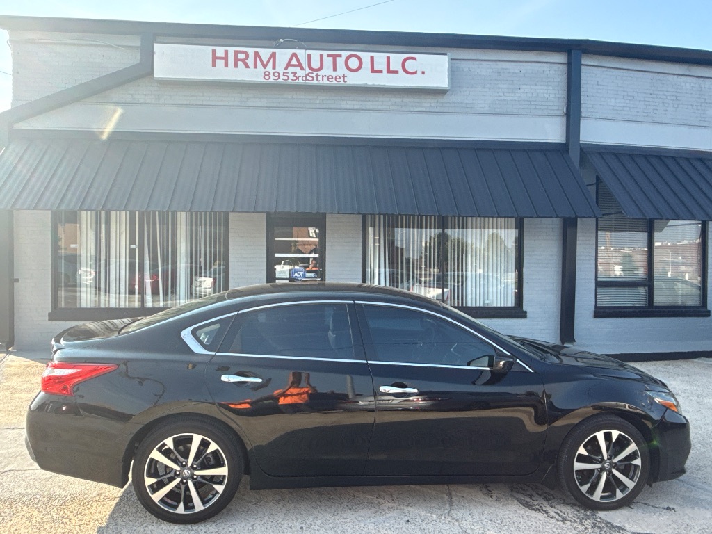 2016 Nissan Altima - $10,995