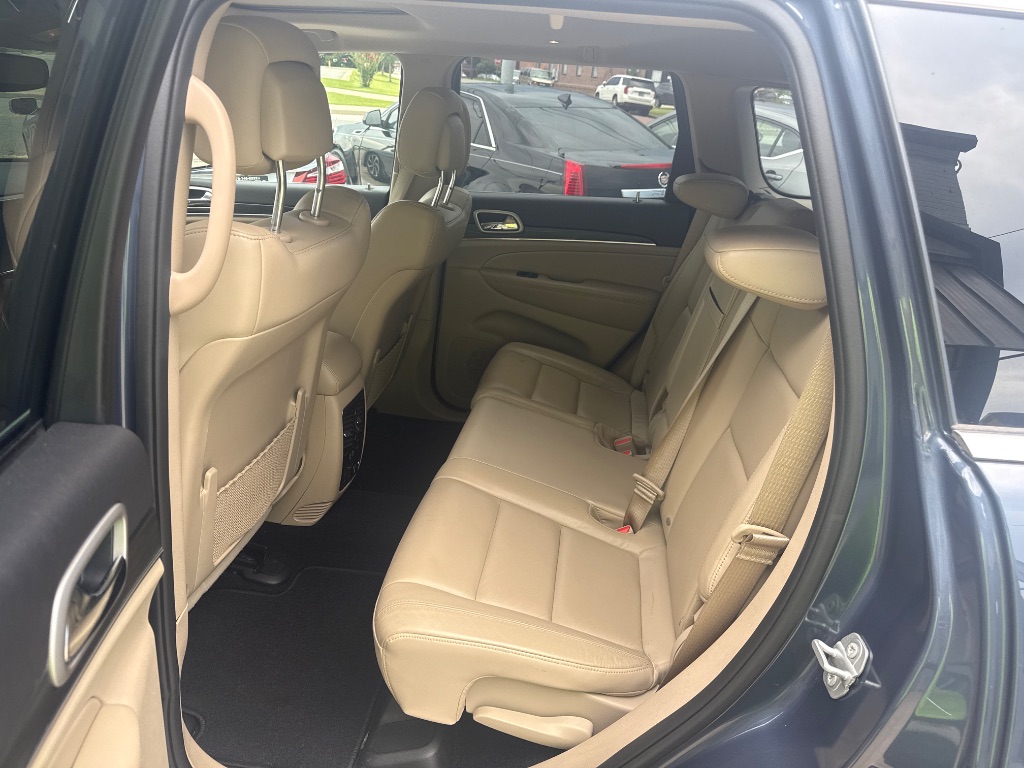 2020 Jeep Cherokee - $18,995