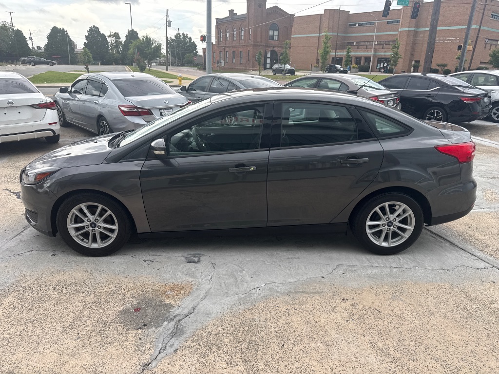 2017 Ford Focus - $6,995