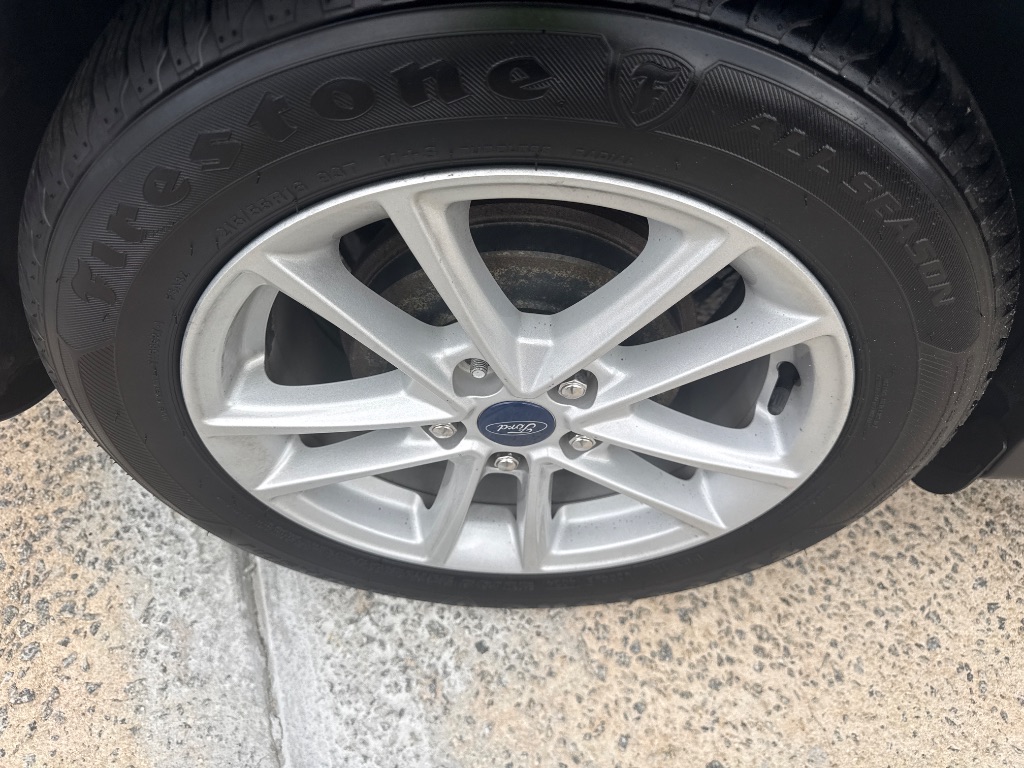 2017 Ford Focus - $6,995