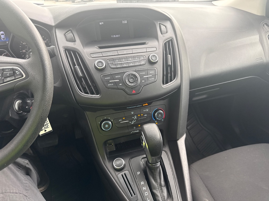 2017 Ford Focus - $6,995