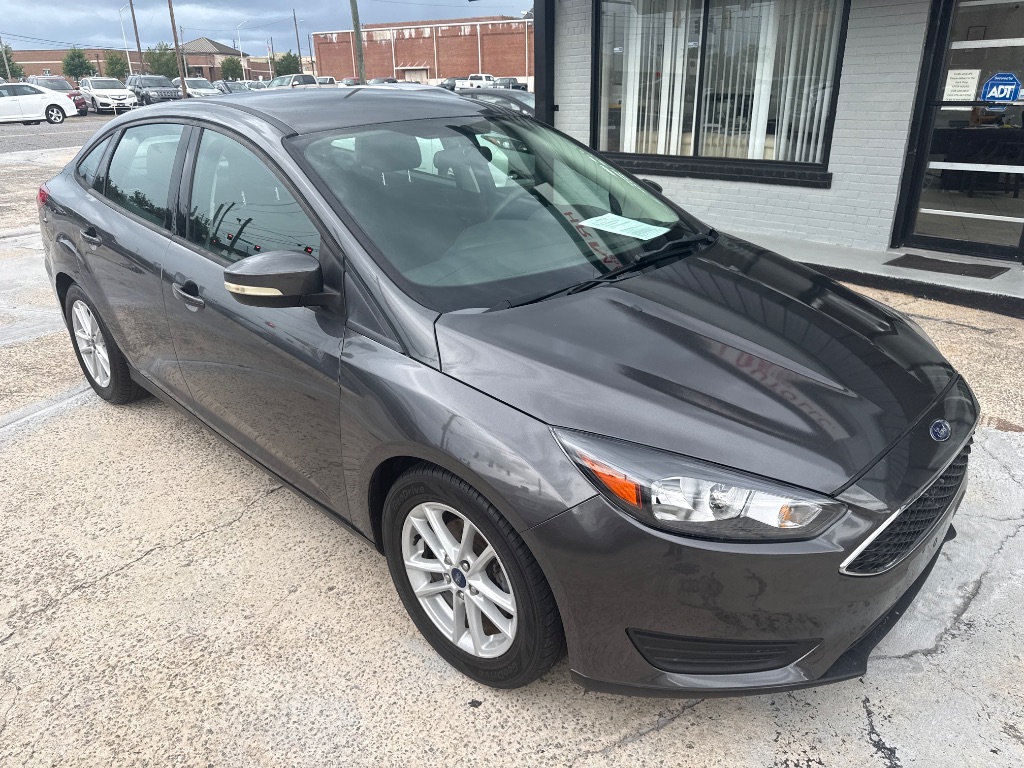 2017 Ford Focus - $6,995