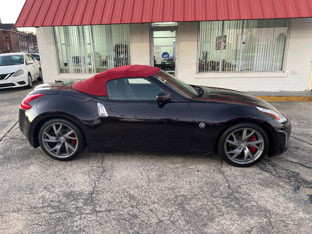 2015 Nissan 370Z - $13,995