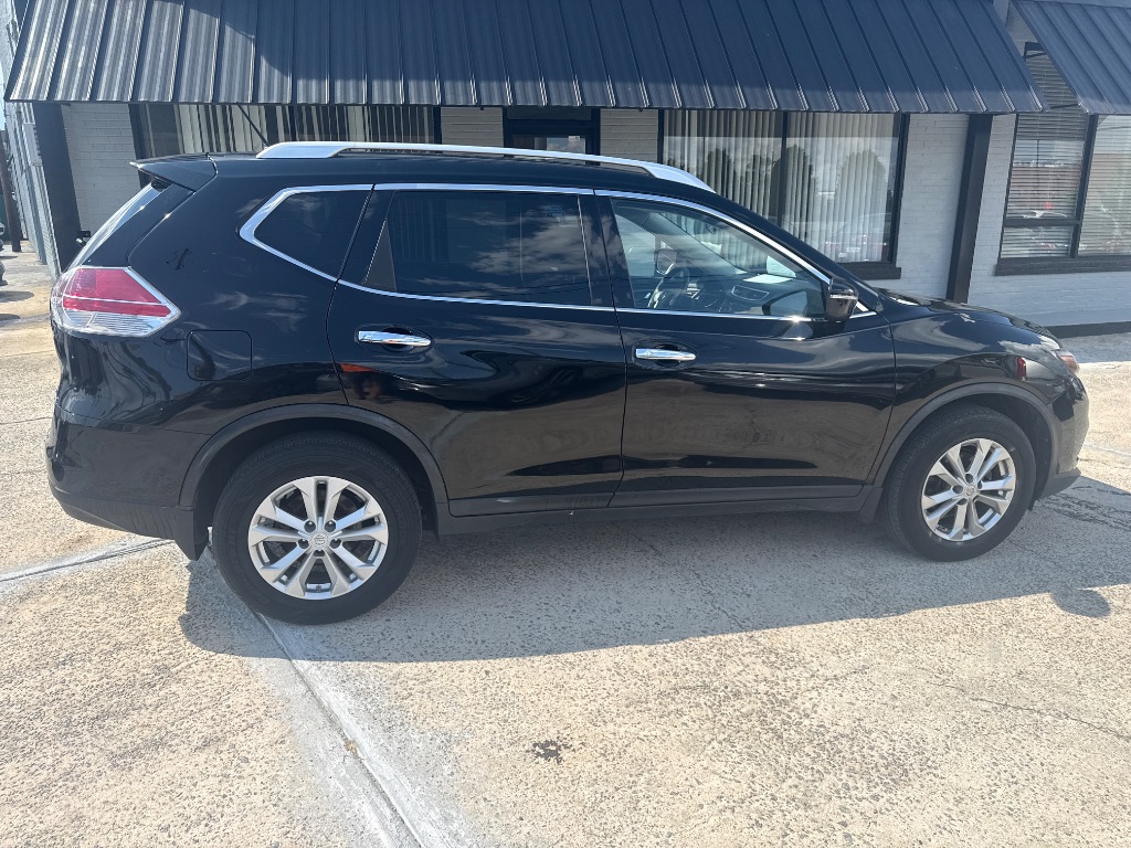 2015 Nissan Rogue - $10,995