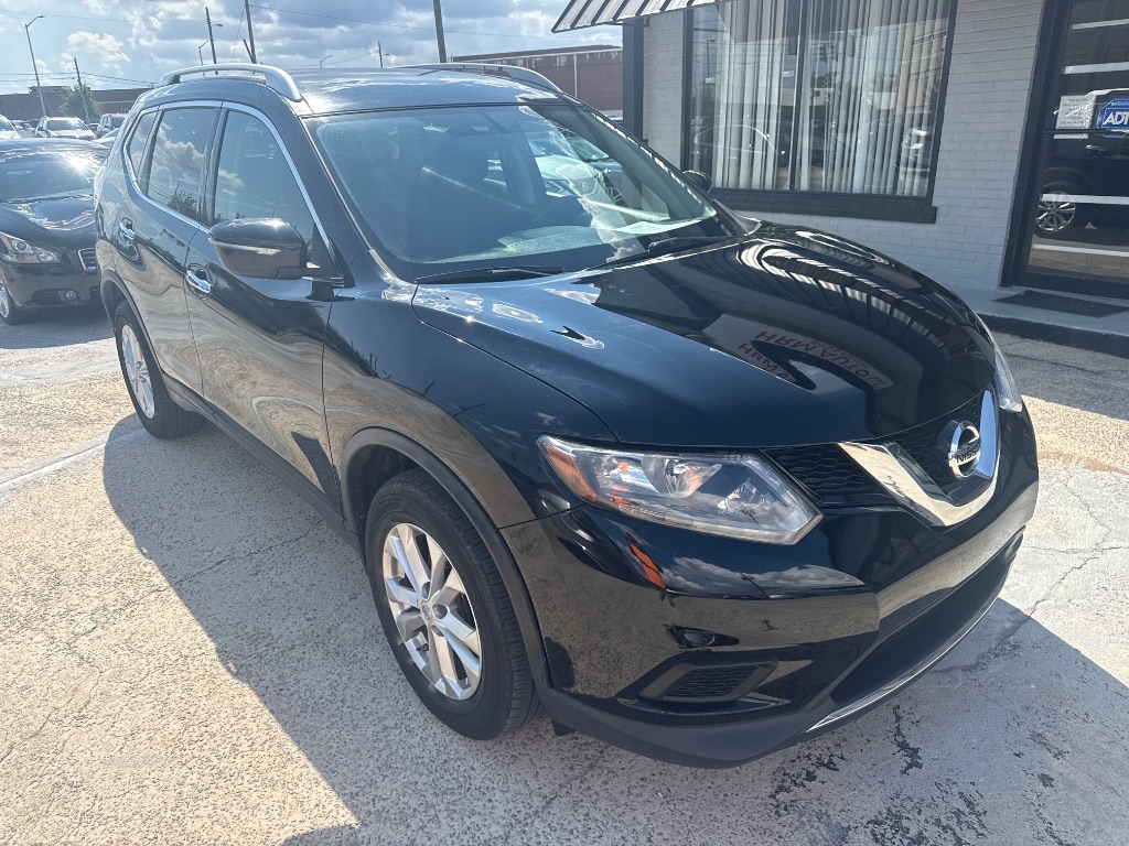 2015 Nissan Rogue - $10,995