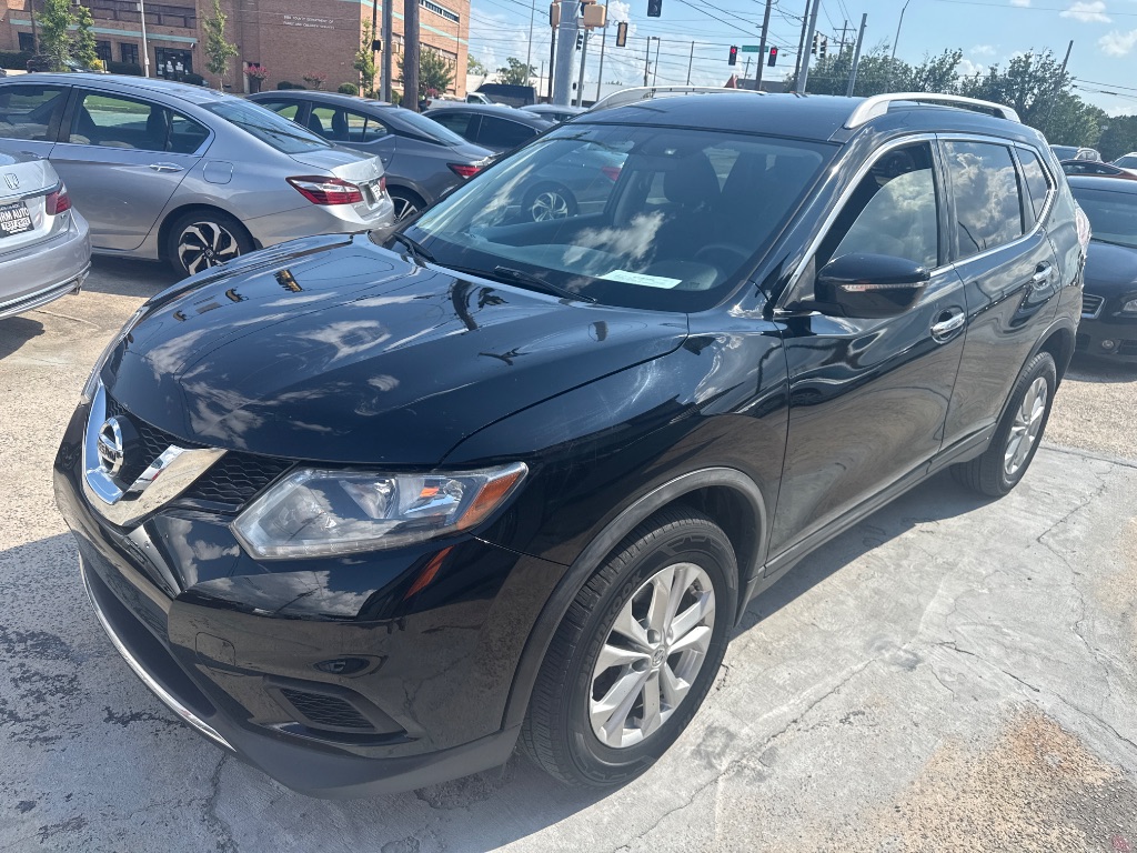 2015 Nissan Rogue - $10,995