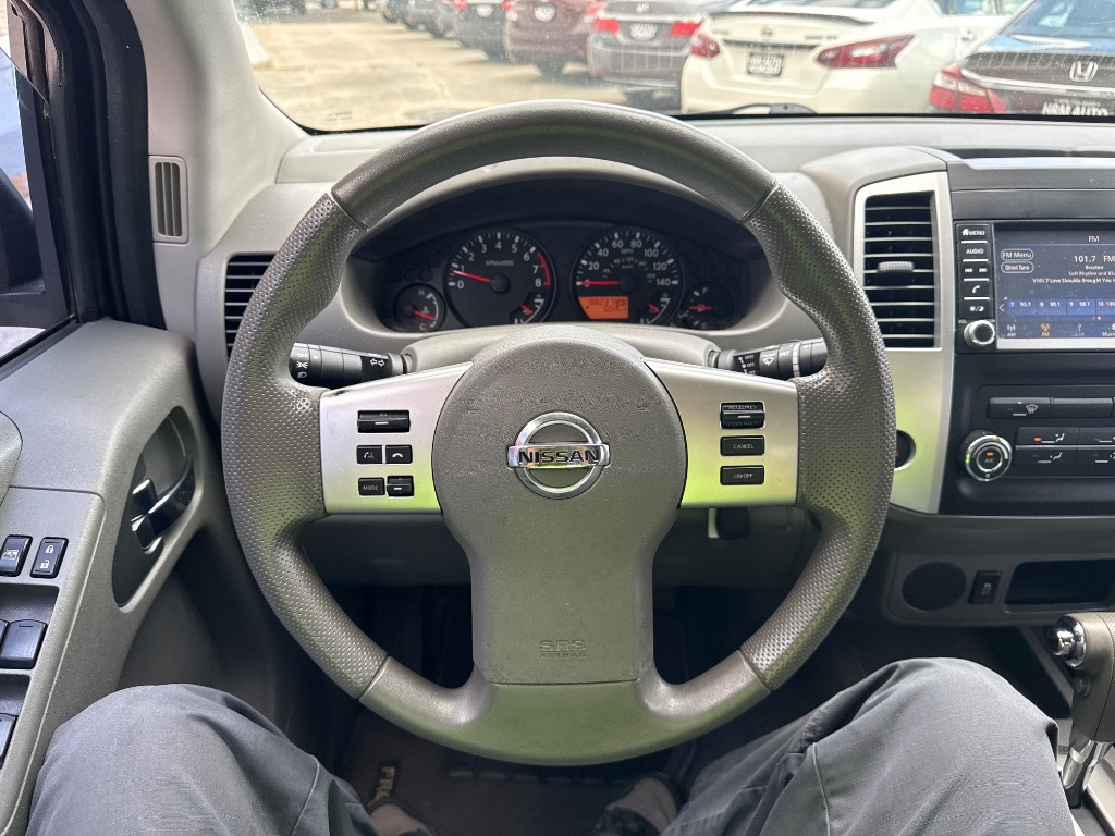 2019 Nissan Frontier SV photo