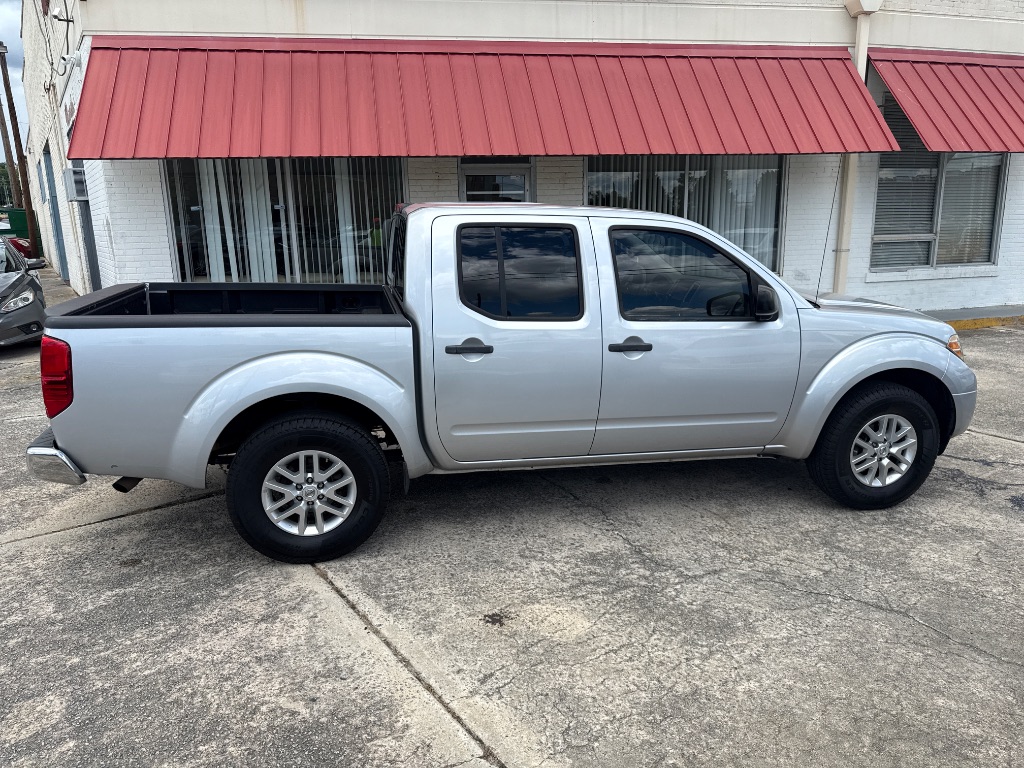 2019 Nissan Frontier SV photo
