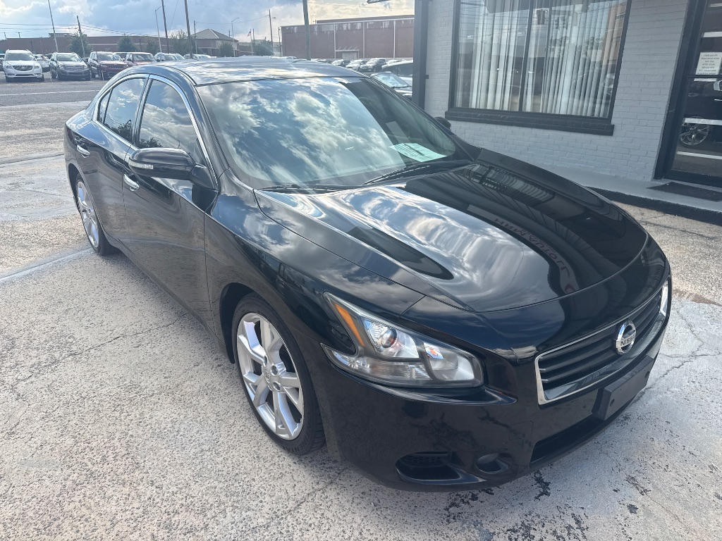 2012 Nissan Maxima - $7,995