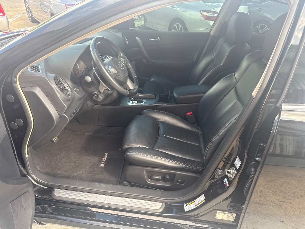 2012 Nissan Maxima - $7,995