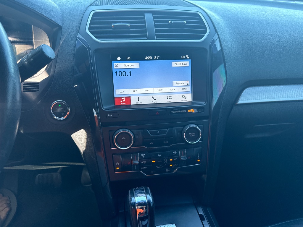 2017 Ford Explorer - $9,995
