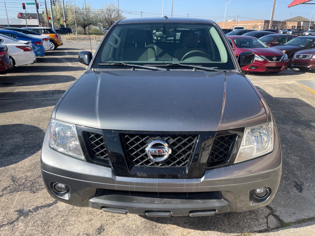 2018 Nissan Frontier SV photo