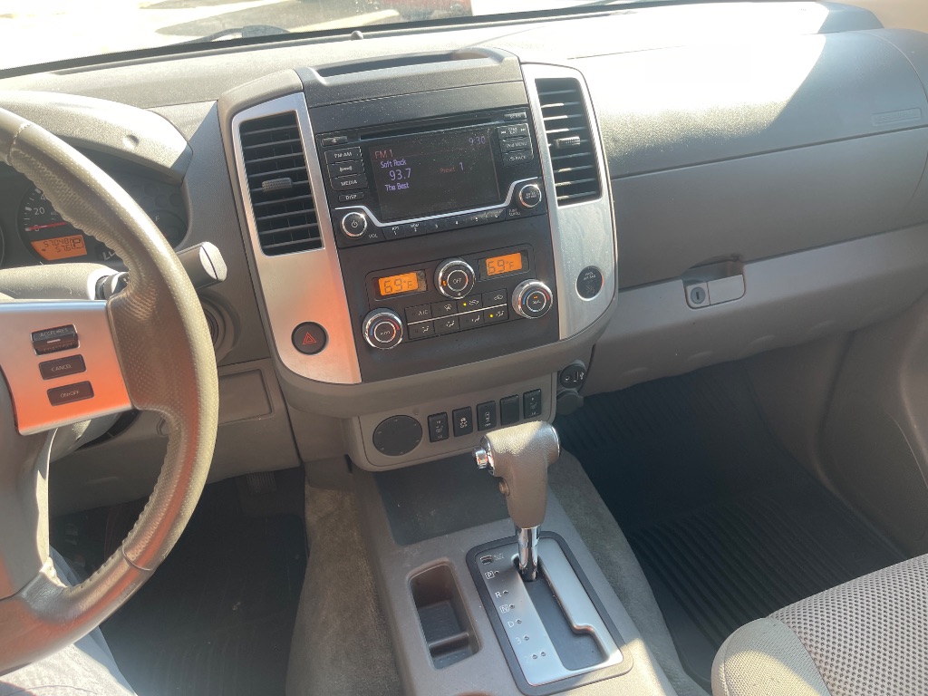 2018 Nissan Frontier SV photo