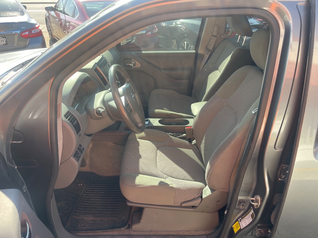 2018 Nissan Frontier SV photo