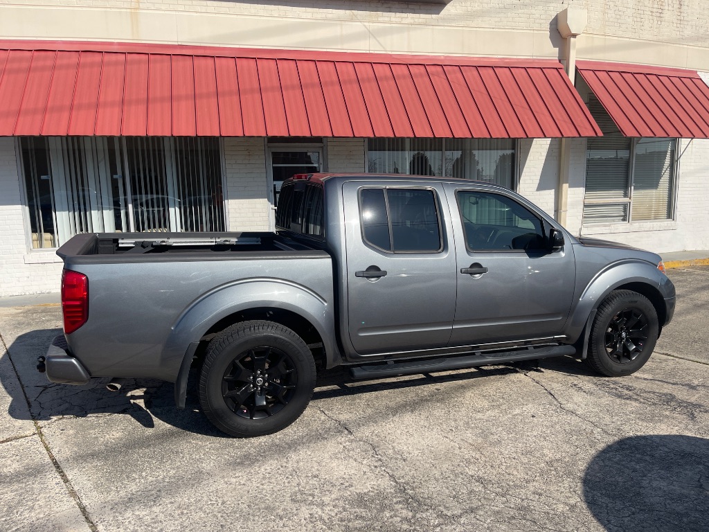2018 Nissan Frontier SV photo