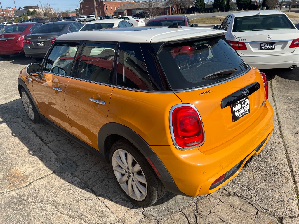 2017 MINI Cooper S photo