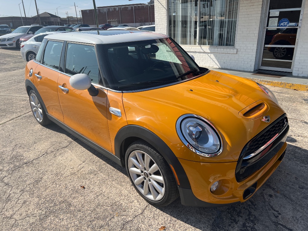 2017 MINI Cooper S photo