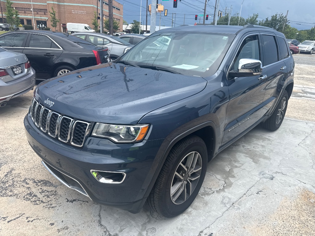 2020 Jeep Cherokee - $17,995
