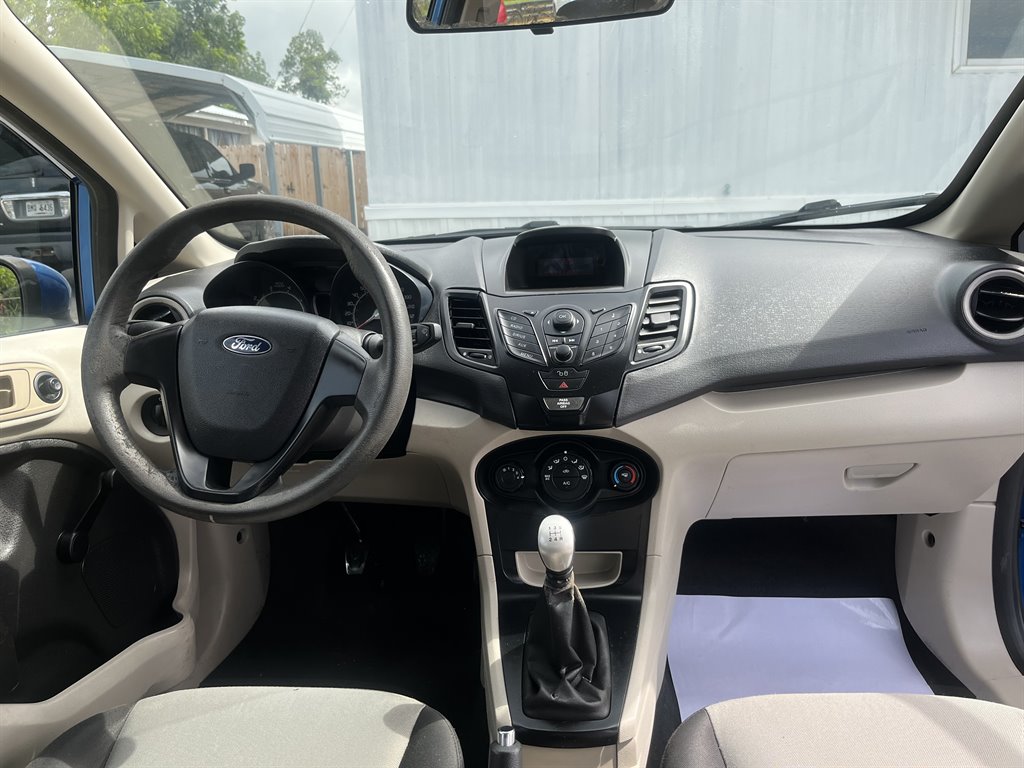 2011 Ford Fiesta