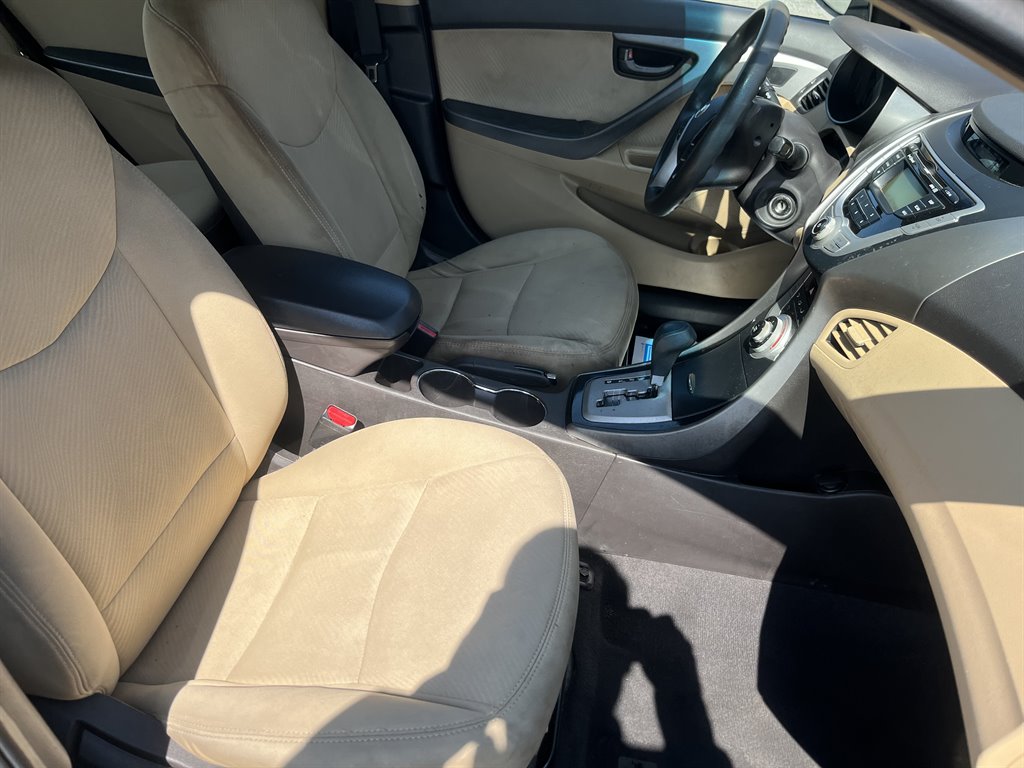 2011 Hyundai Elantra