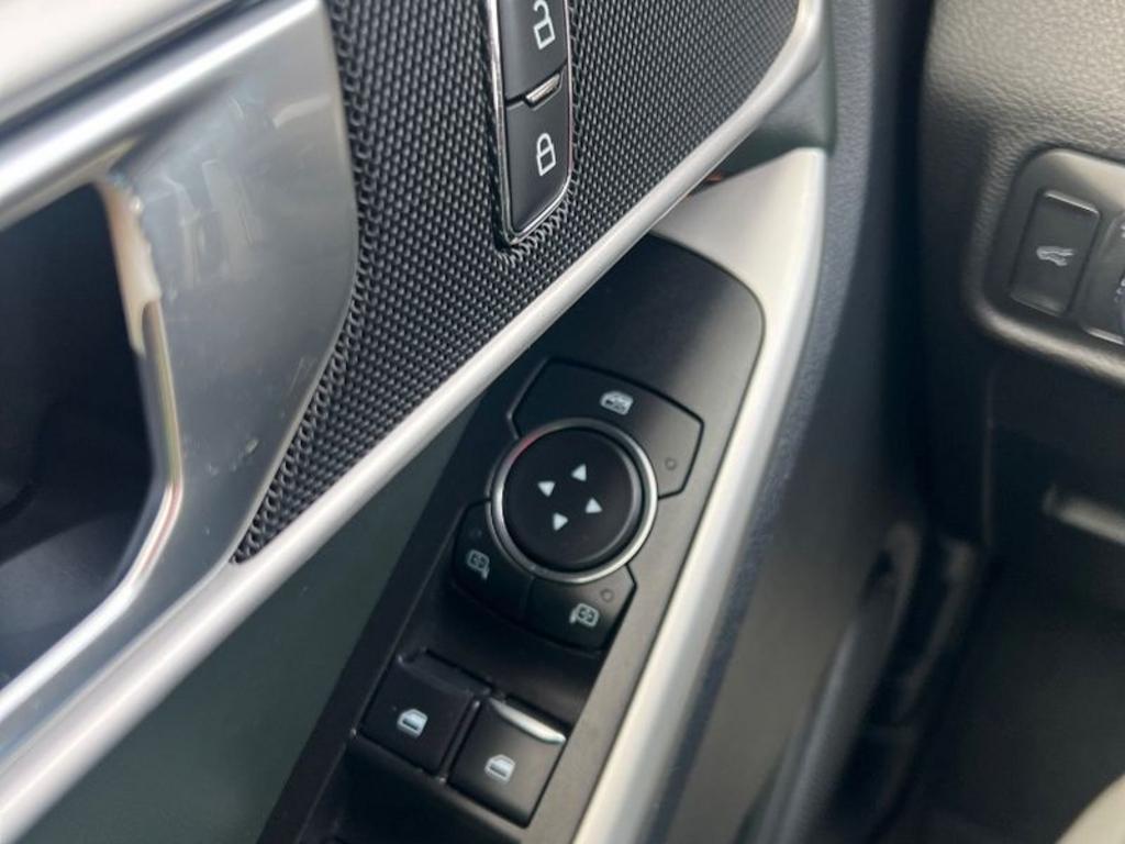 2022 Ford Explorer - $31,794