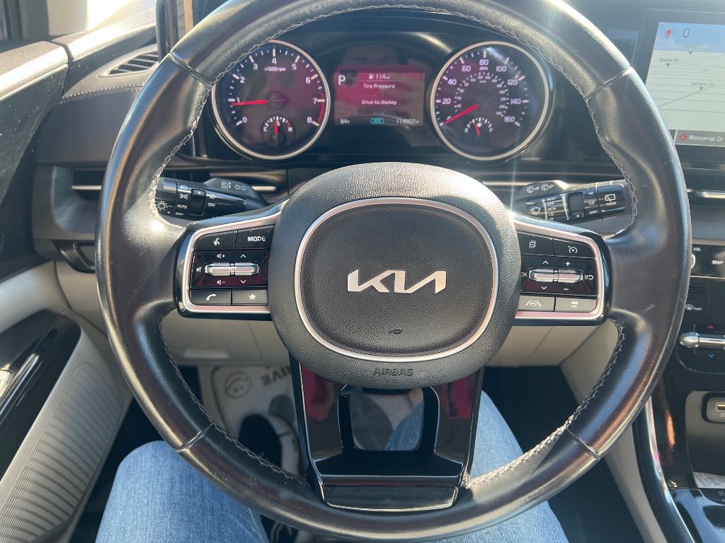 2022 Kia Carnival - $24,794