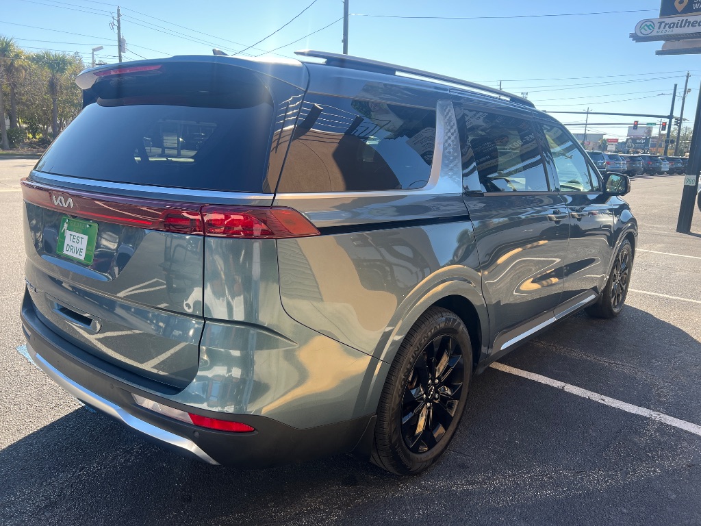 2022 Kia Carnival - $24,794