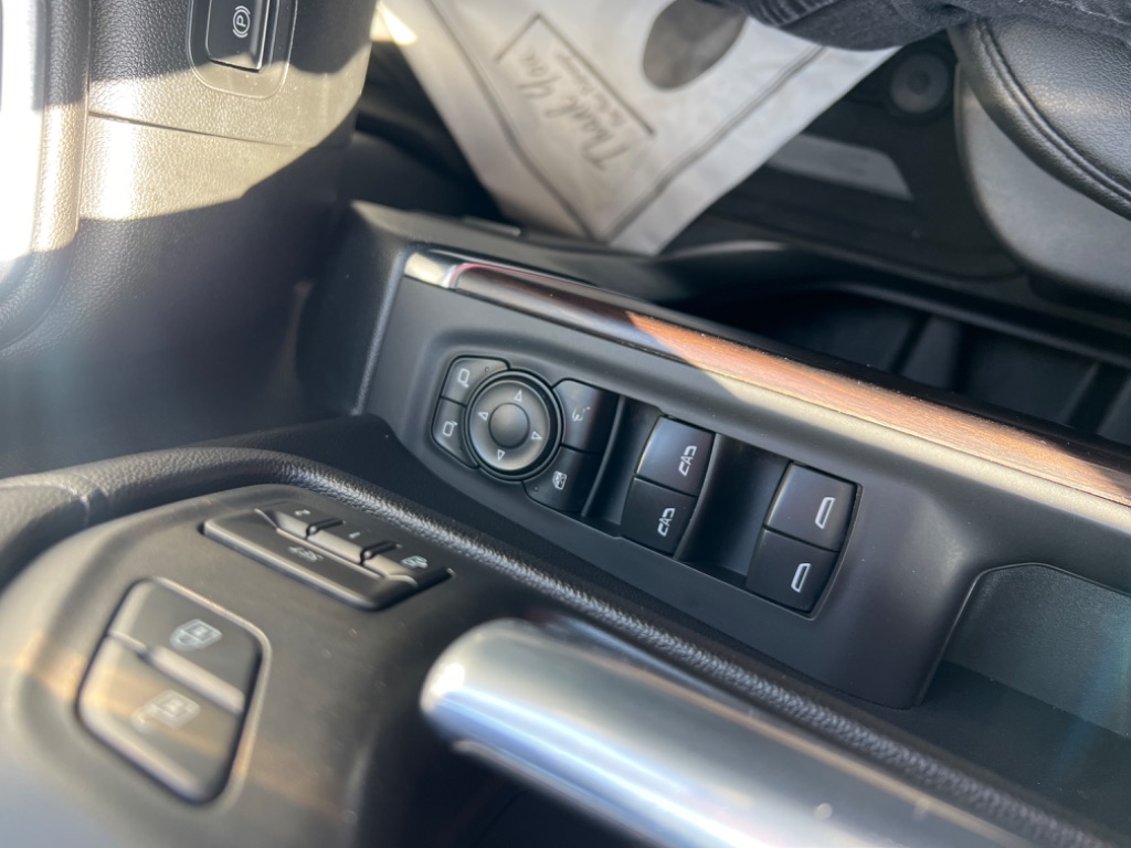 2021 GMC Sierra 1500 SLT photo
