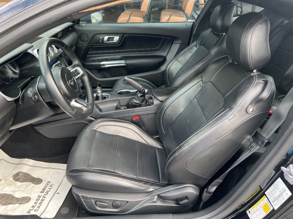 2020 Ford Mustang - $25,794