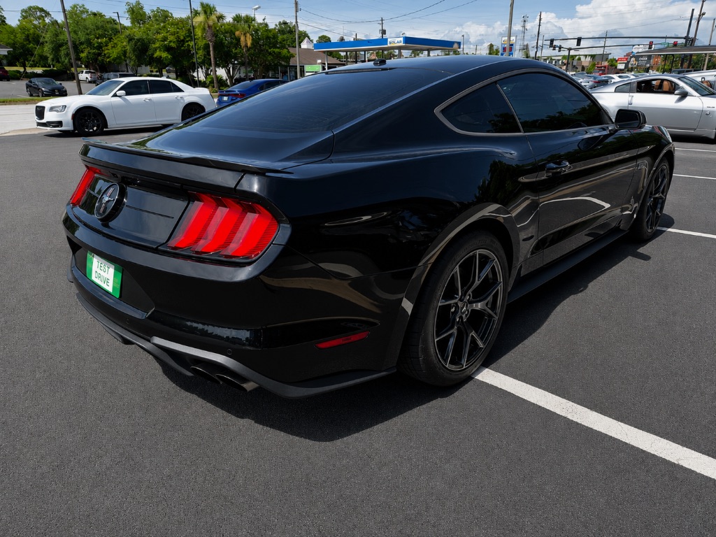 2020 Ford Mustang - $25,794