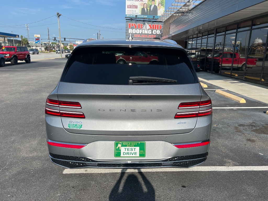 2025 Genesis GV80 - $36,794