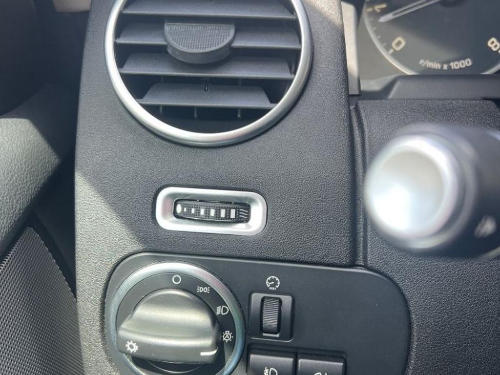 2016 Land Rover LR4