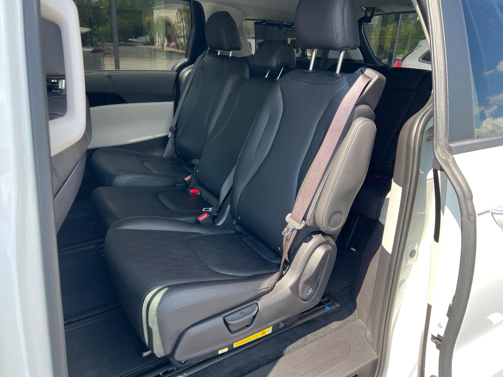 2024 Kia Carnival - $33,794