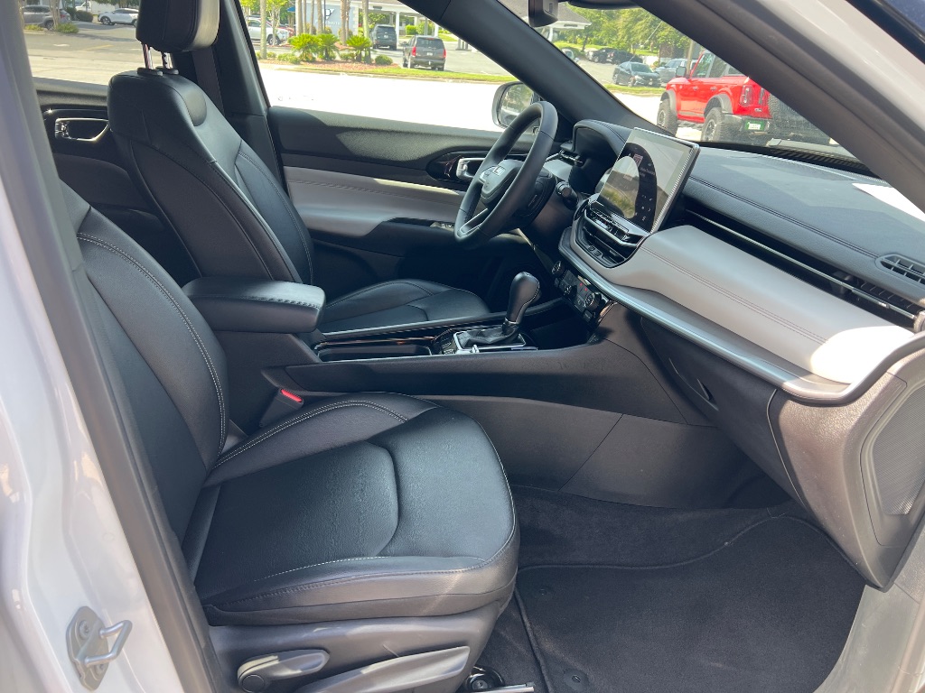 2025 Jeep Compass - $28,594