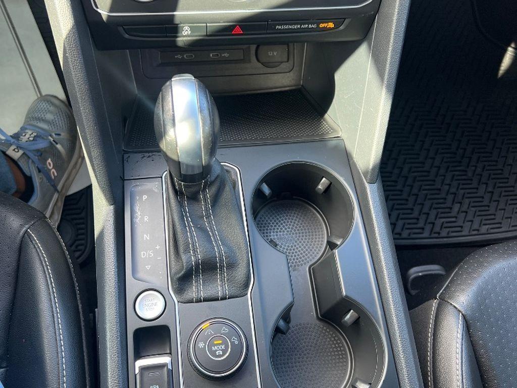 2022 Volkswagen Atlas - $23,794