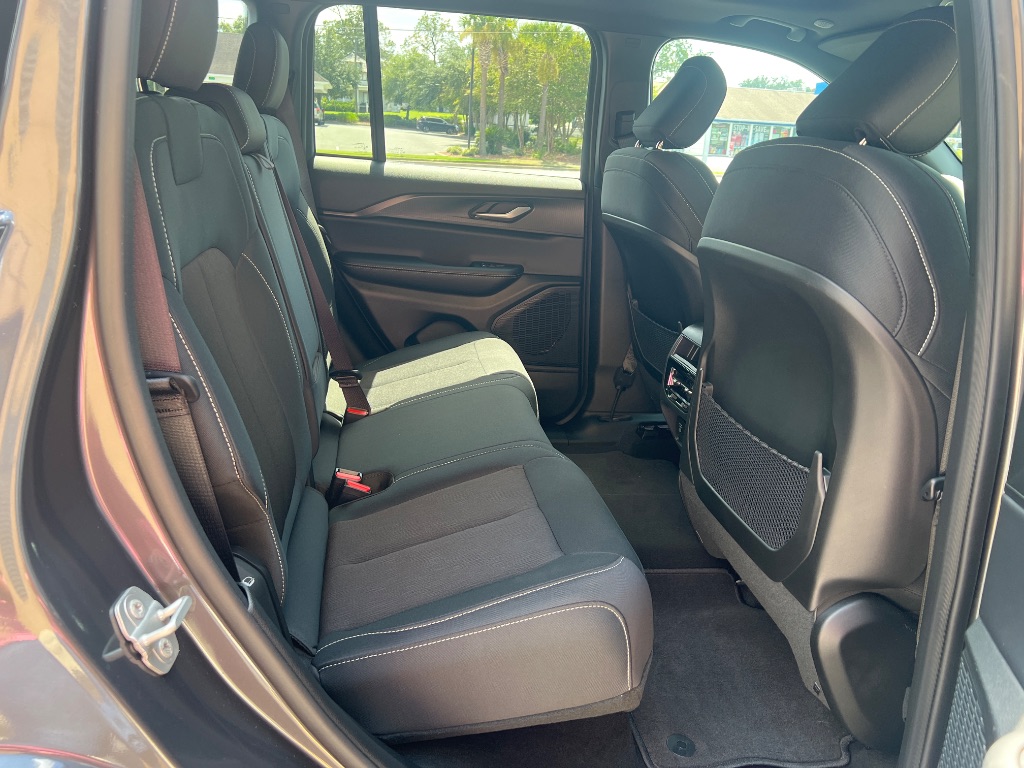 2025 Jeep Cherokee - $34,794