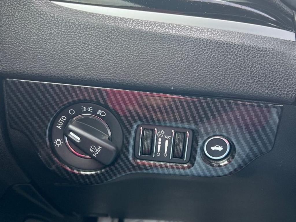 2021 Chrysler 300 - $26,794