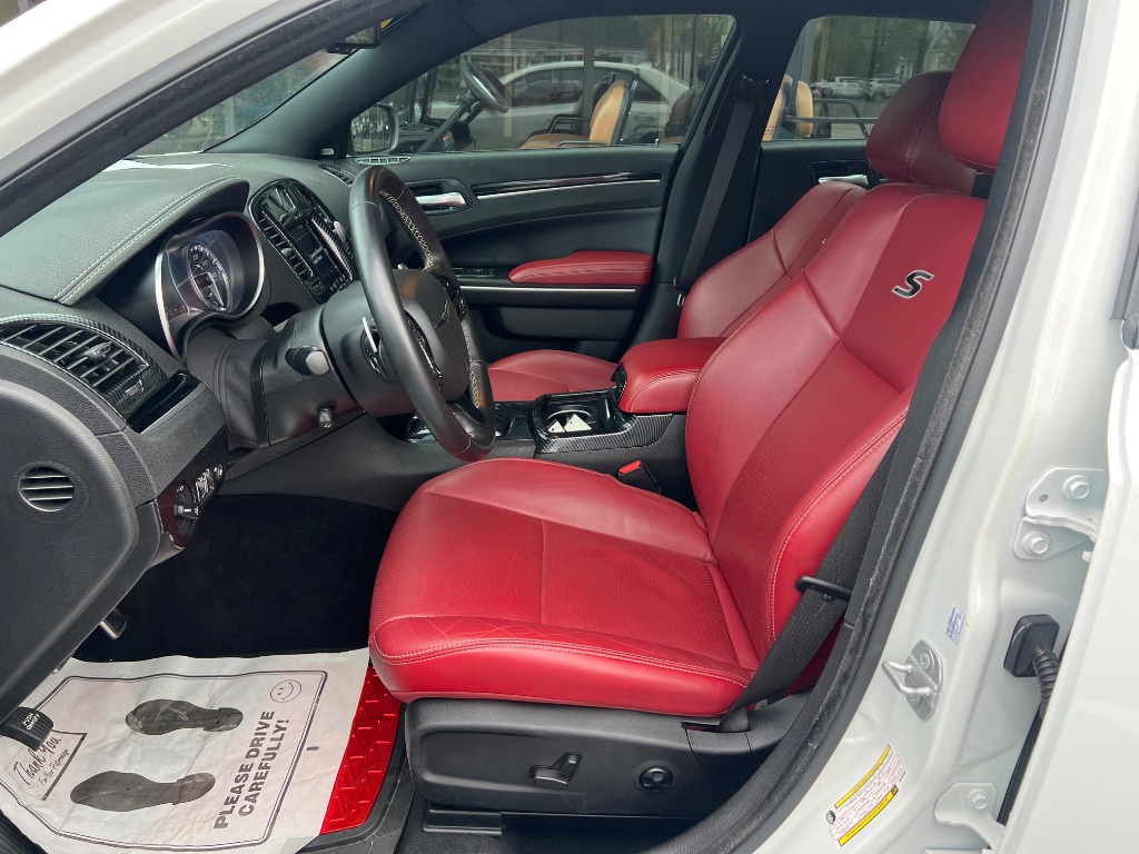 2021 Chrysler 300 - $26,794