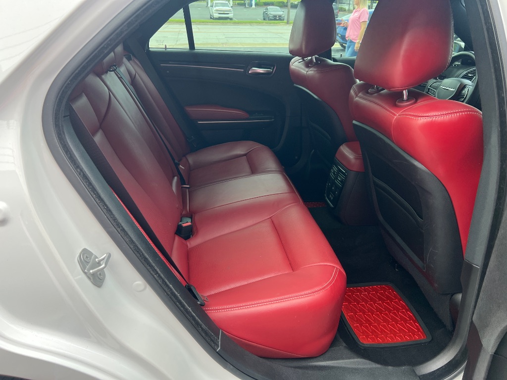 2021 Chrysler 300 - $26,794